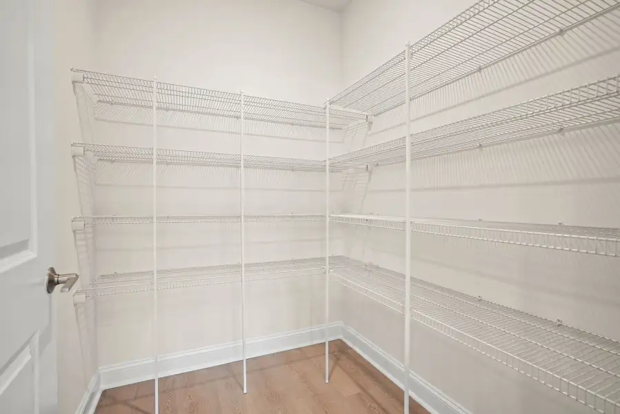 Spacious, unfurnished interior of a new home in Kinsdale, Lancaster (Image 62).