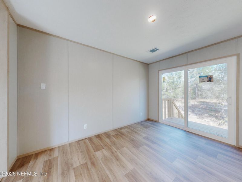 Spacious, unfurnished interior of a new home in , Keystone Heights (Image 45).