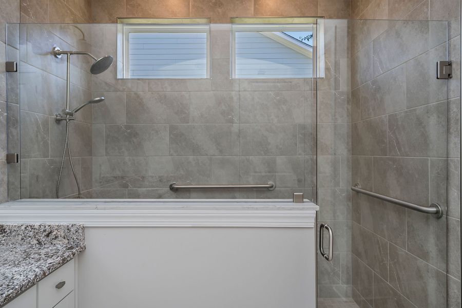 The Pendula - Owner's Bath