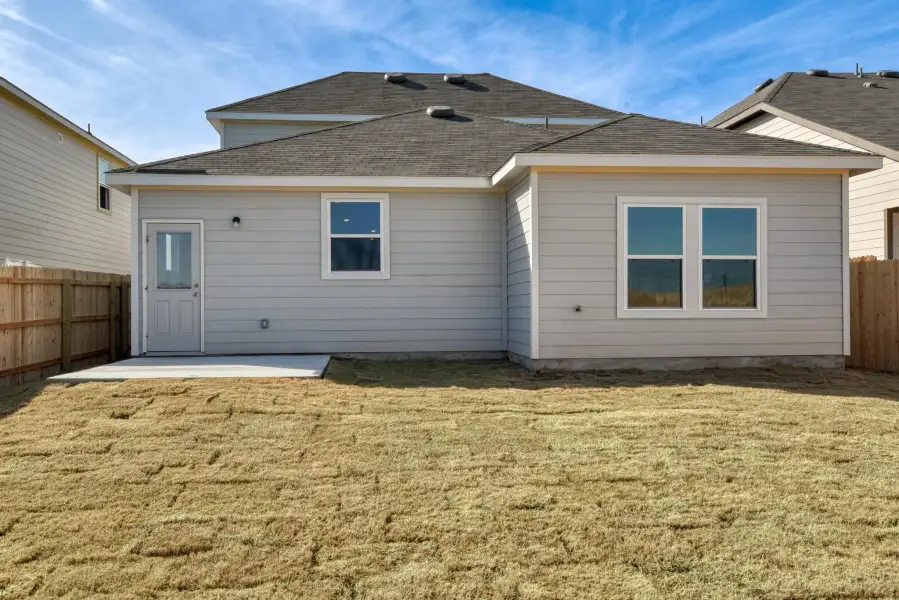 Representative exterior details of a home built from the Knox by Ashton Woods in Saddlebrook Ranch, Schertz (Image 3).