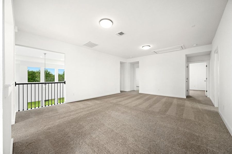 Spacious, unfurnished interior of a new home in Lariat, Liberty Hill (Image 17).