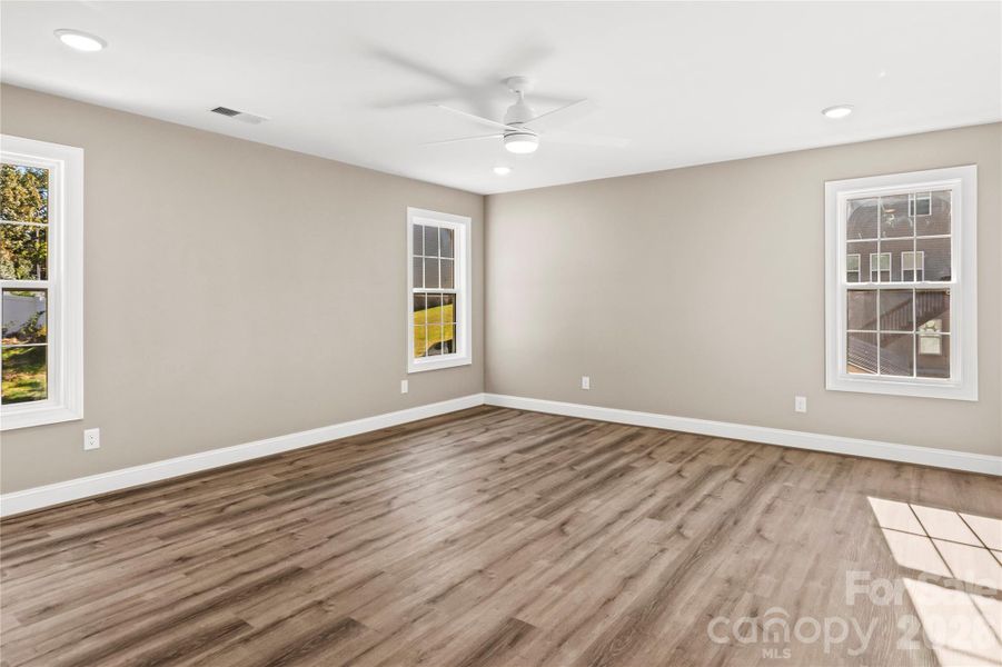 Spacious, unfurnished interior of a new home in , Winston-Salem (Image 18).