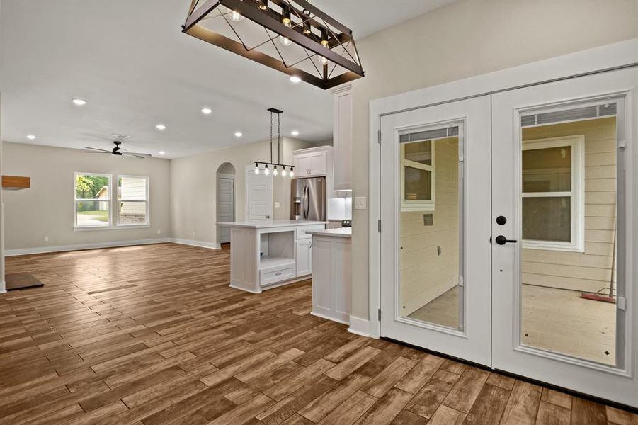 Spacious, unfurnished interior of a new home in , Pittsburg (Image 25). Spacious, unfurnished interior of a new home in , Pittsburg (Image 25).