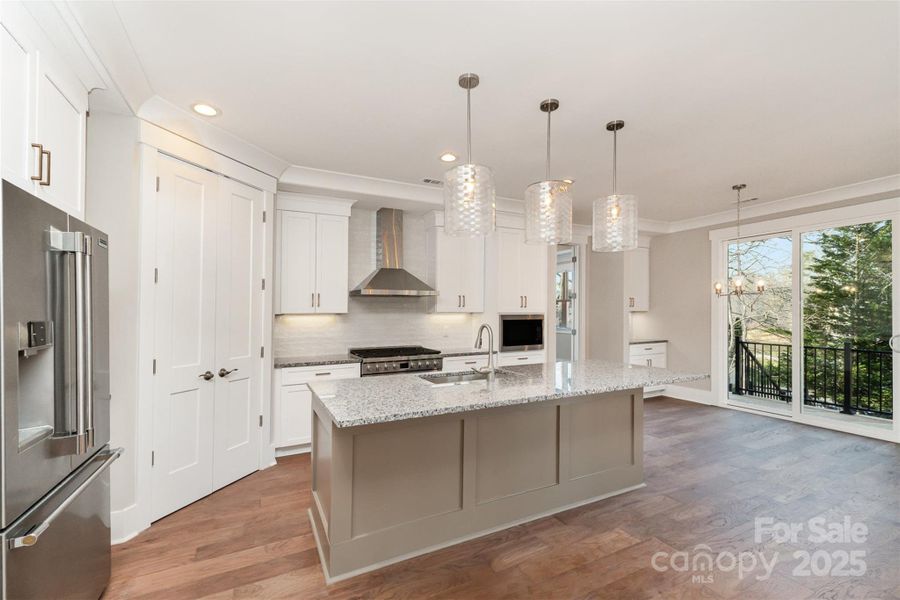 Kitchen, Breakfast Area, BBQ Deck