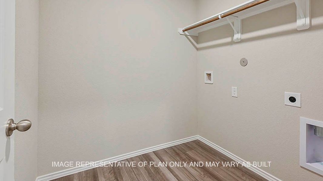 Spacious, unfurnished interior of a new home in Liberty Village, Brenham (Image 17).