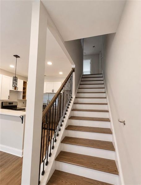 Spacious, unfurnished interior of a new home in , Gainesville (Image 18).