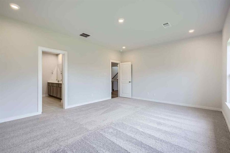 Spacious, unfurnished interior of a new home in Prestige Collection at Overland Grove, Forney (Image 20).