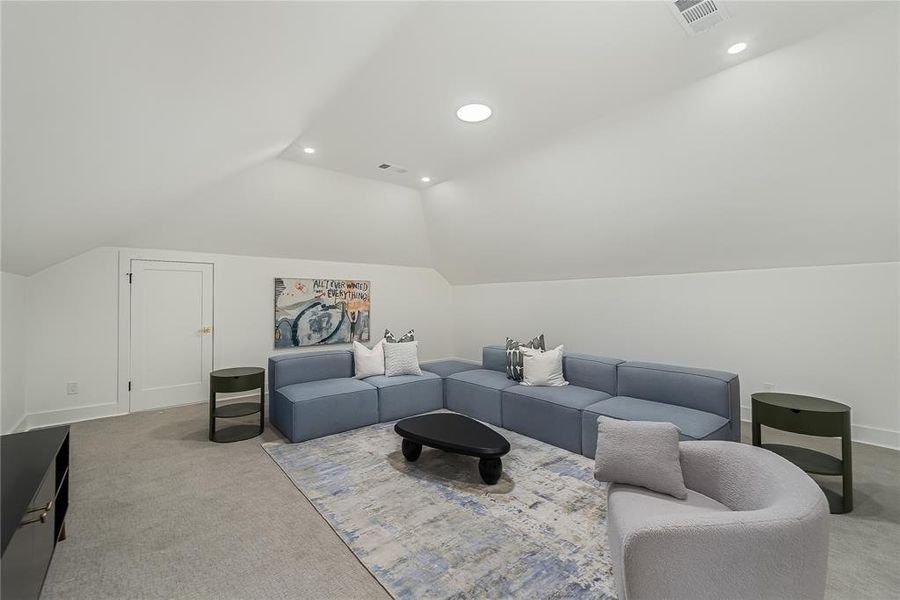 Furnished interior view inside a new home in , Dallas (Image 14).