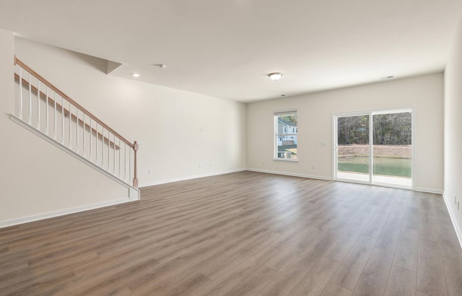 Spacious, unfurnished interior of a new home in The Landings at Montague, Goose Creek (Image 20).