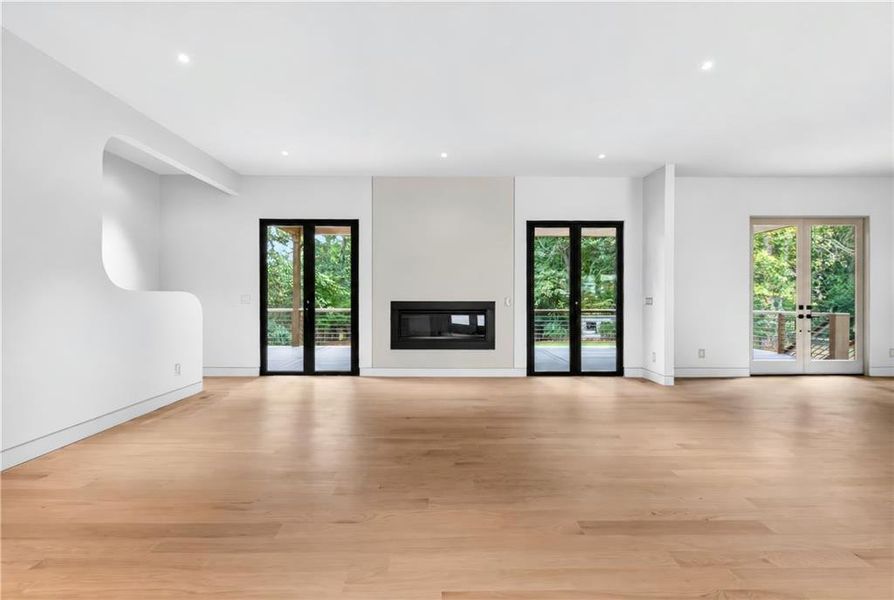 Spacious, unfurnished interior of a new home in , Dunwoody (Image 26).