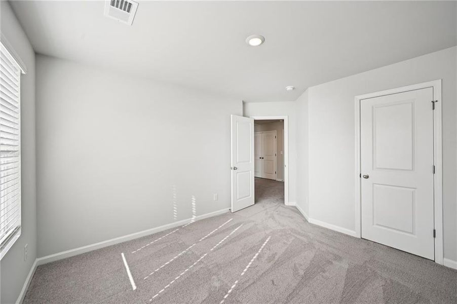 Spacious, unfurnished interior of a new home in , Woodstock (Image 35).