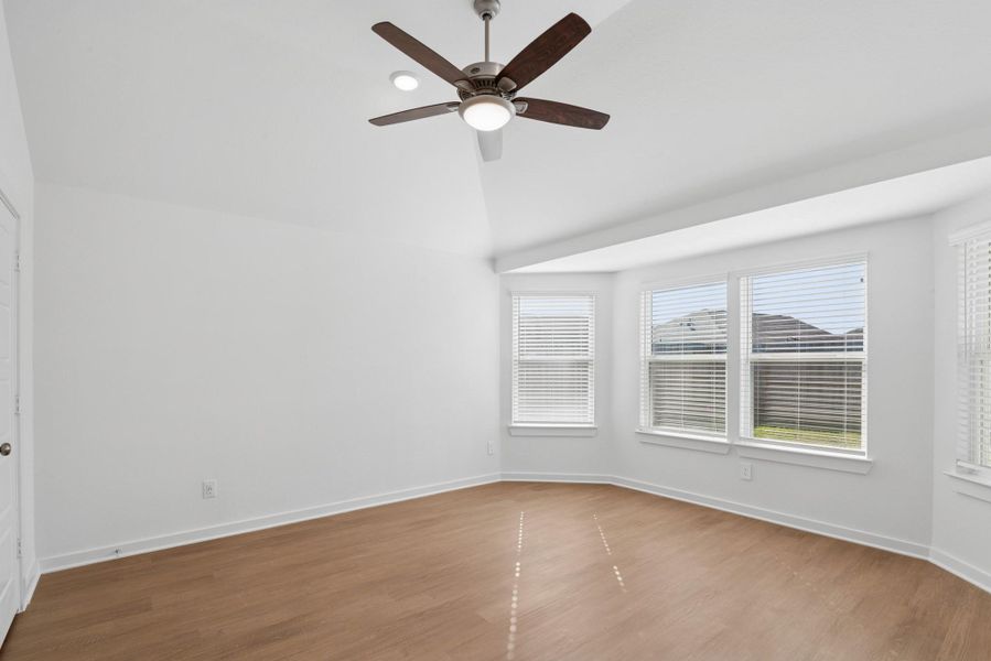Spacious, unfurnished interior of a new home in Pinewood at Grand Texas, New Caney (Image 8). Spacious, unfurnished interior of a new home in Pinewood at Grand Texas, New Caney (Image 8).