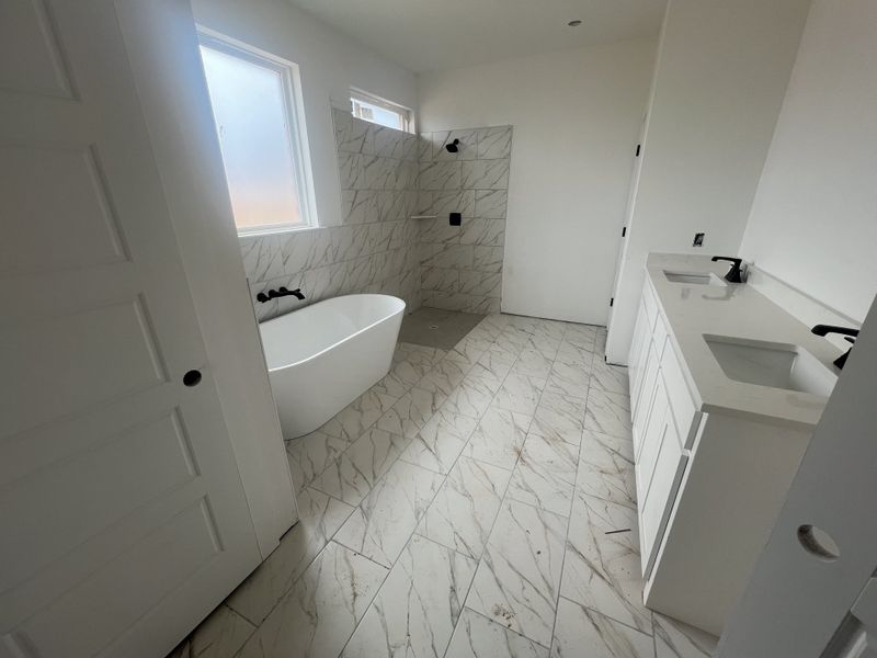 Image 13 of a home in Zion Valley.