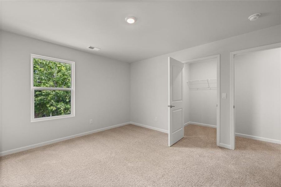 Spacious, unfurnished interior of a new home in Fairway 17 at Mirror Lake, Villa Rica (Image 28).