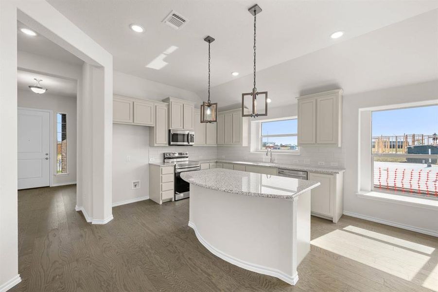 4537 Aralia- Kitchen-2 4537 Aralia- Kitchen-2