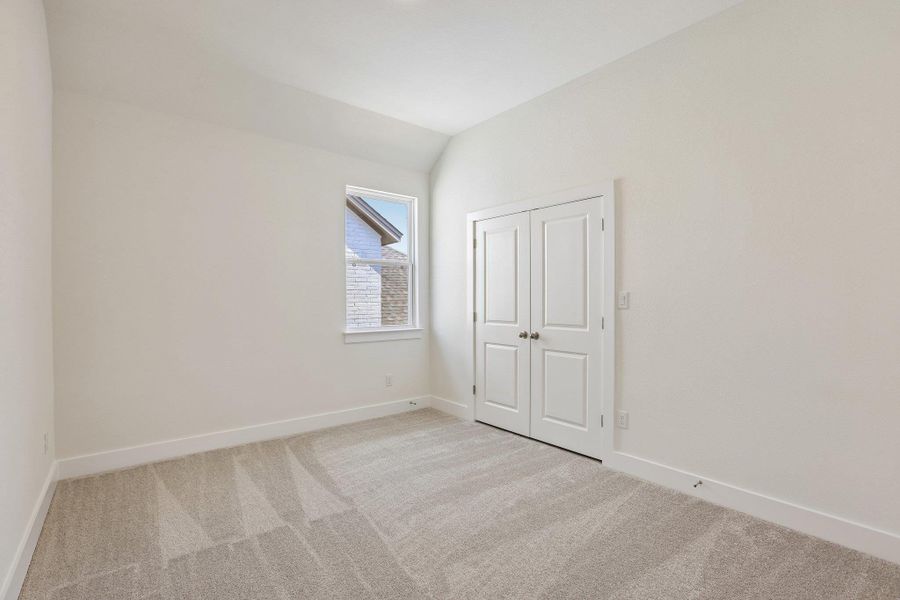 Spacious, unfurnished interior of a new home in Persimmon, Buda (Image 18). Spacious, unfurnished interior of a new home in Persimmon, Buda (Image 18).