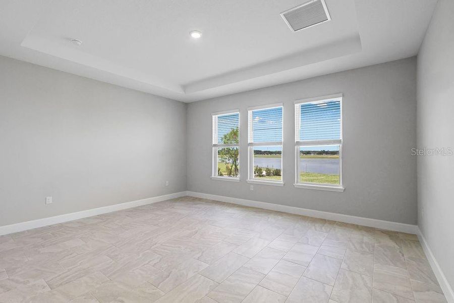 548 Moon Shell Circle ~ Ready Now