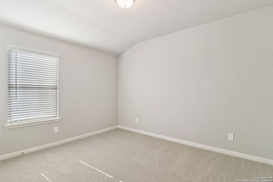 Spacious, unfurnished interior of a new home in Arcadia Ridge - Classic Series, San Antonio (Image 35).