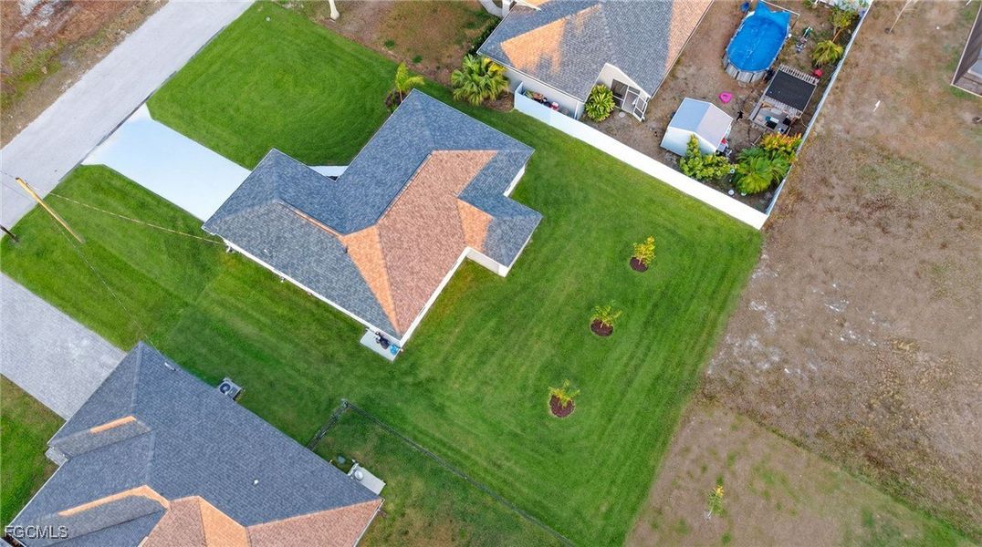 Image 23 of a home in Cape Coral.