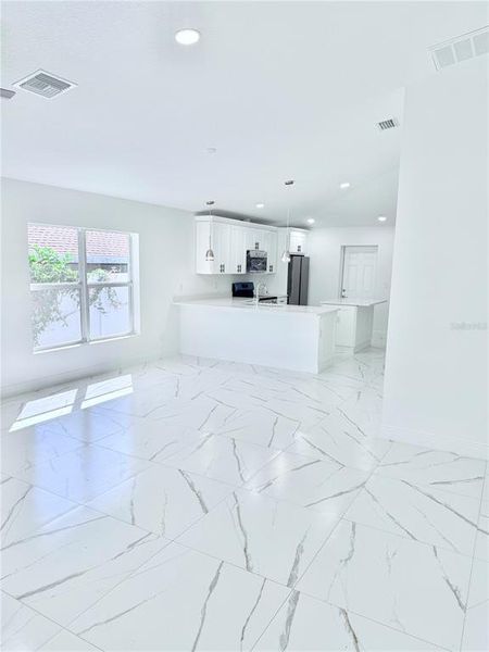 Image 17 of a home in .