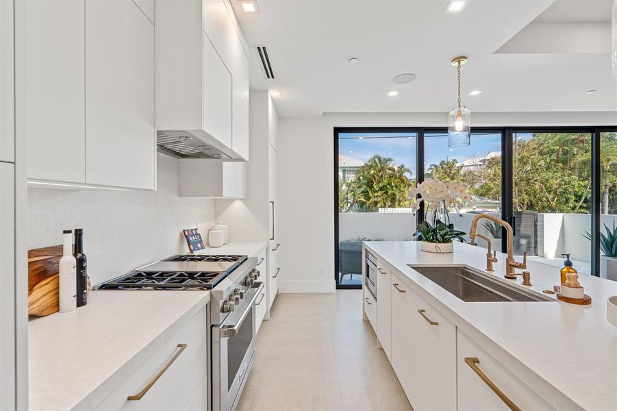 KITCHEN_STRAIGHT_DT