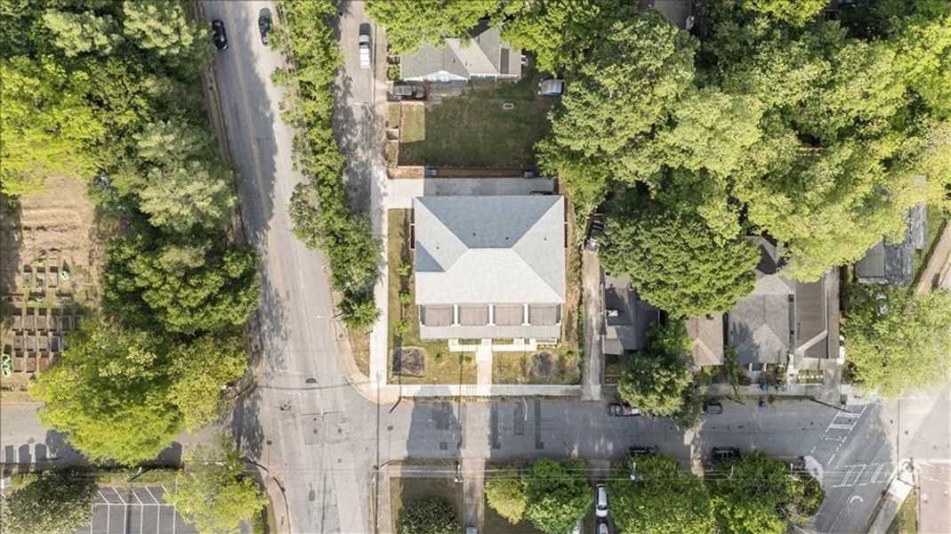 Image 34 of a home in .