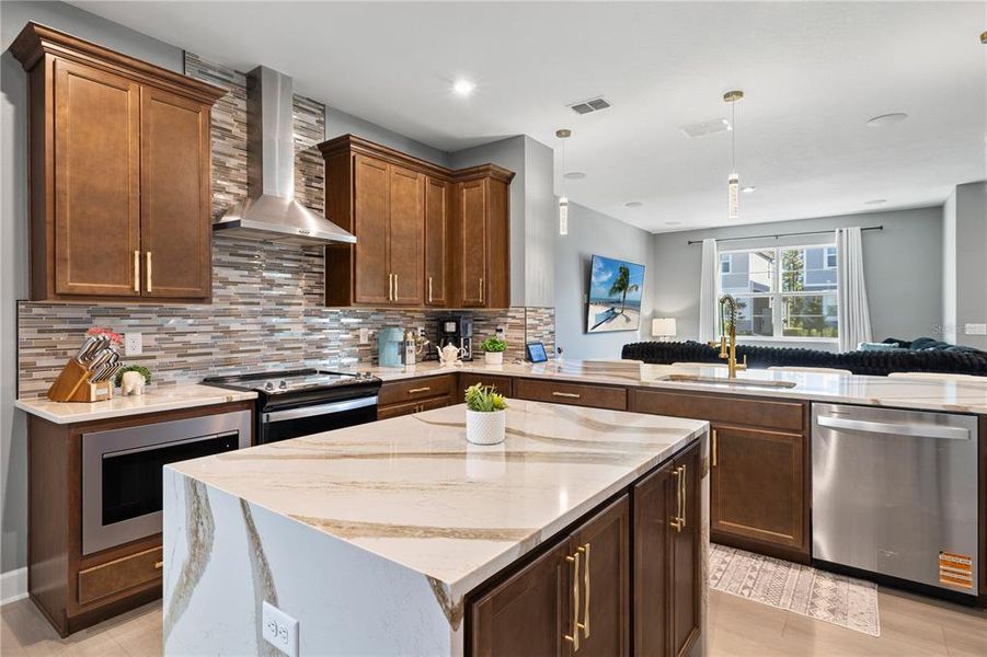 Furnished interior view inside a new home in , Orlando (Image 13).