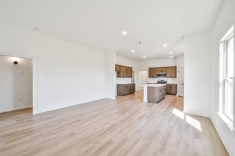 Spacious, unfurnished interior of a new home in Mostyn Springs, Magnolia (Image 26). Spacious, unfurnished interior of a new home in Mostyn Springs, Magnolia (Image 26).
