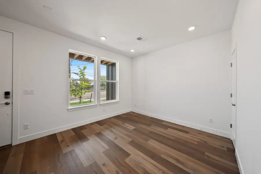 Spacious, unfurnished interior of a new home in Berkeley Villas, Denver (Image 21).