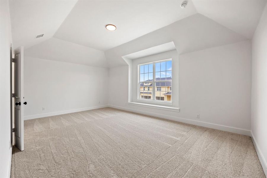 Spacious, unfurnished interior of a new home in North Square at Uptown, Celina (Image 31).