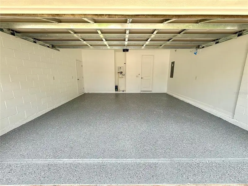 Spacious, unfurnished interior of a new home in , Longwood (Image 21). Spacious, unfurnished interior of a new home in , Longwood (Image 21).