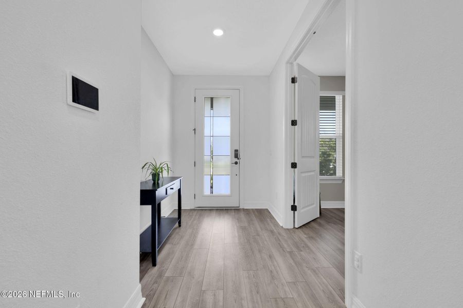 Spacious, unfurnished interior of a new home in Double Branch, Middleburg (Image 25). Spacious, unfurnished interior of a new home in Double Branch, Middleburg (Image 25).