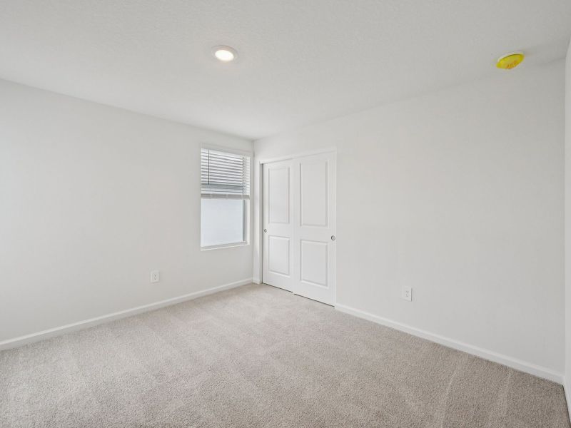 Spacious, unfurnished interior of a new home in Tidewater, Fort Pierce (Image 16).