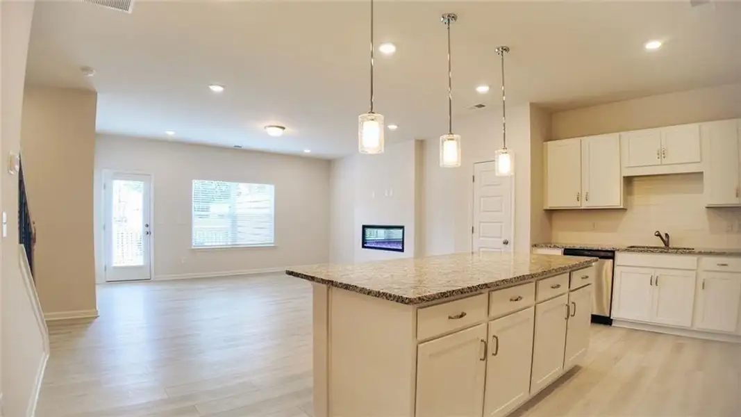 Furnished interior view inside a new home in Franklin Manor, Lawrenceville (Image 6).
