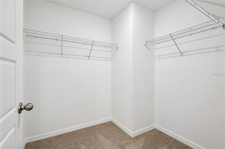 Spacious, unfurnished interior of a new home in Leoma's Landing, Lake Wales (Image 21).