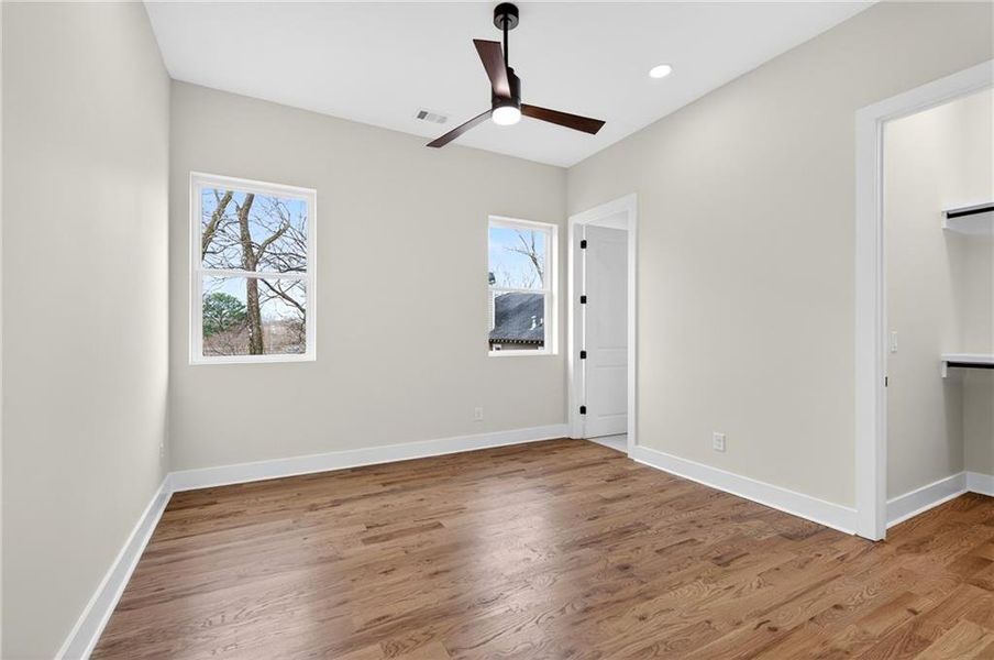 Spacious, unfurnished interior of a new home in , Atlanta (Image 55).