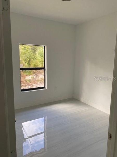 Image 10 of a home in .