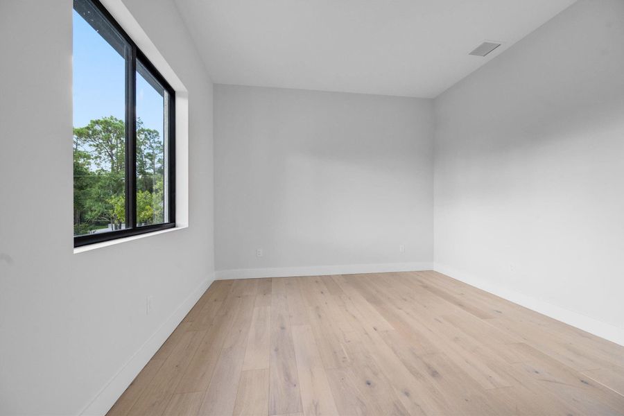 Spacious, unfurnished interior of a new home in , Wellington (Image 42).