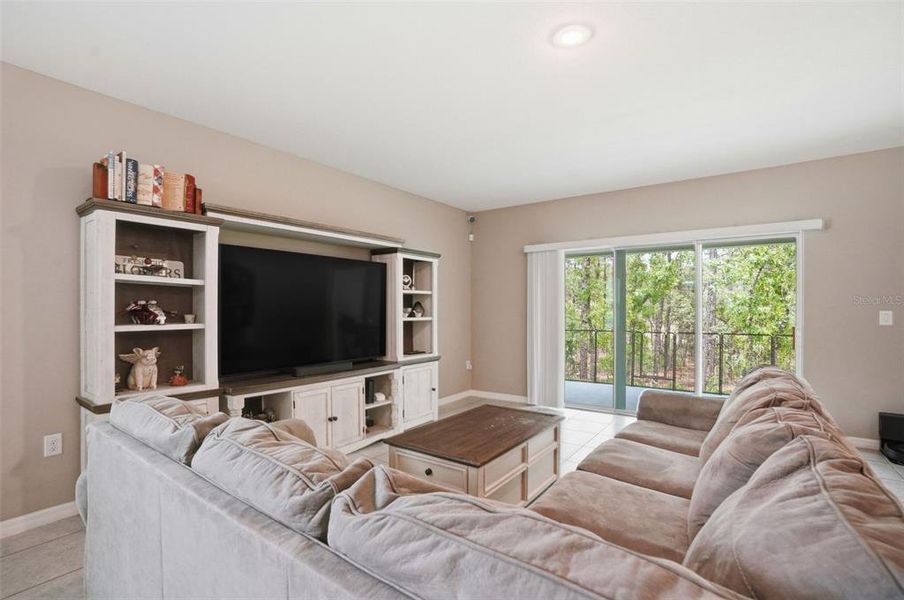 Furnished interior view inside a new home in , Homosassa (Image 9).