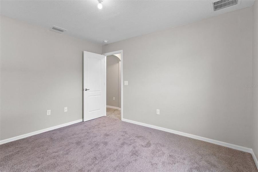 Spacious, unfurnished interior of a new home in , Homosassa (Image 29).