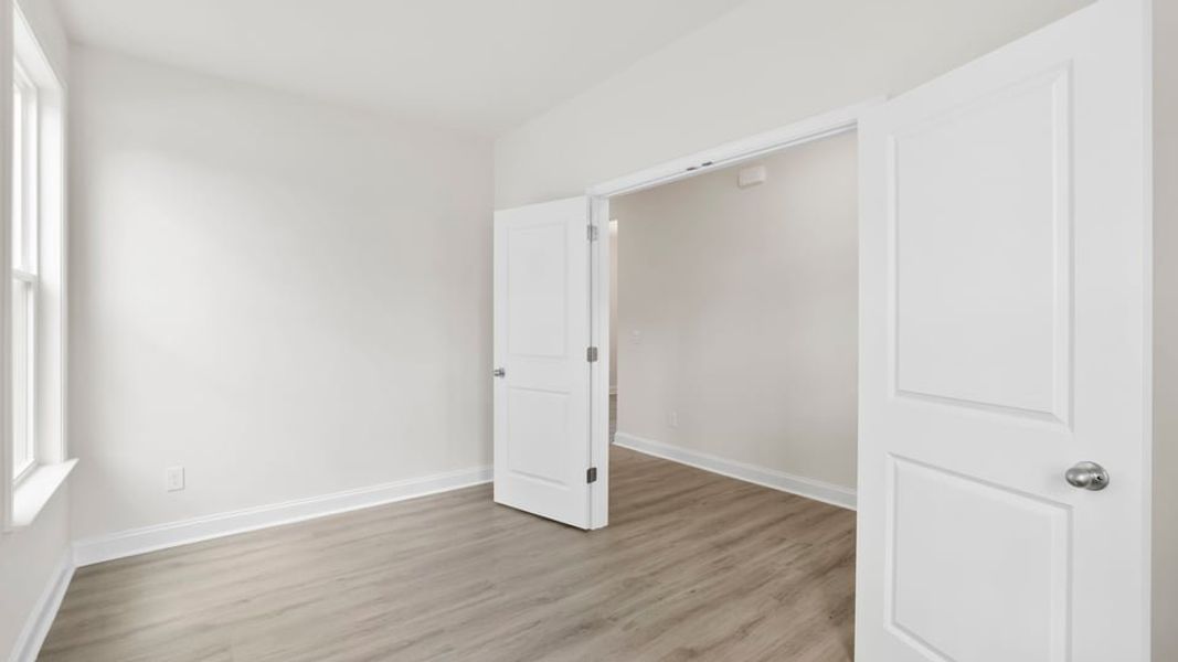 Spacious, unfurnished interior of a new home in Briargate, Fountain Inn (Image 16).