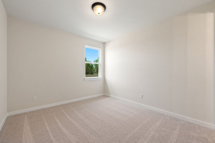 Spacious, unfurnished interior of a new home in Wolf Ranch, Georgetown (Image 42).