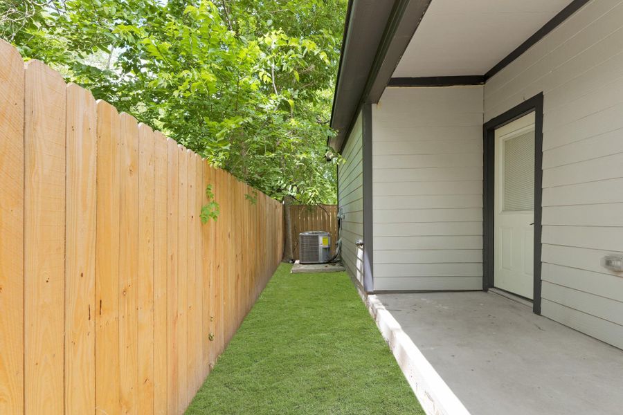 Exterior details and patio area of a home in , Houston (Image 21).