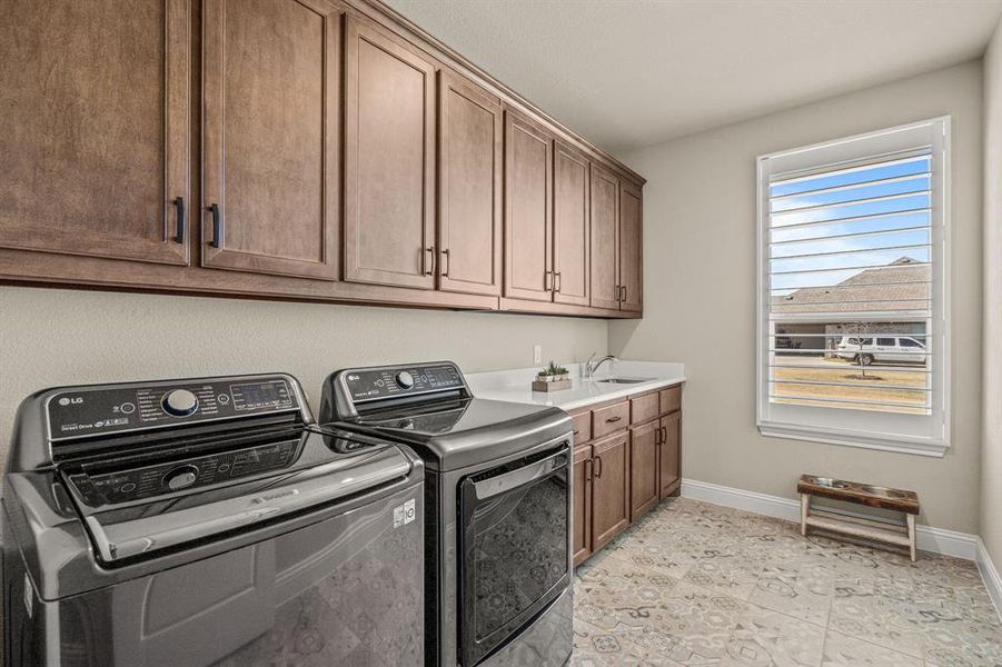 Furnished interior view inside a new home in The Meadows, Gunter (Image 25). Furnished interior view inside a new home in The Meadows, Gunter (Image 25).