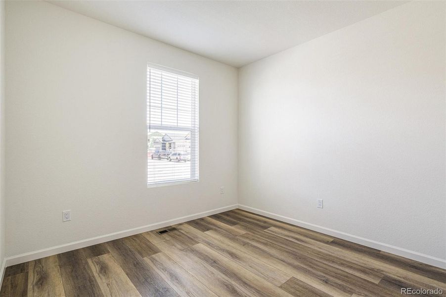 Spacious, unfurnished interior of a new home in Farmlore, Brighton (Image 25).