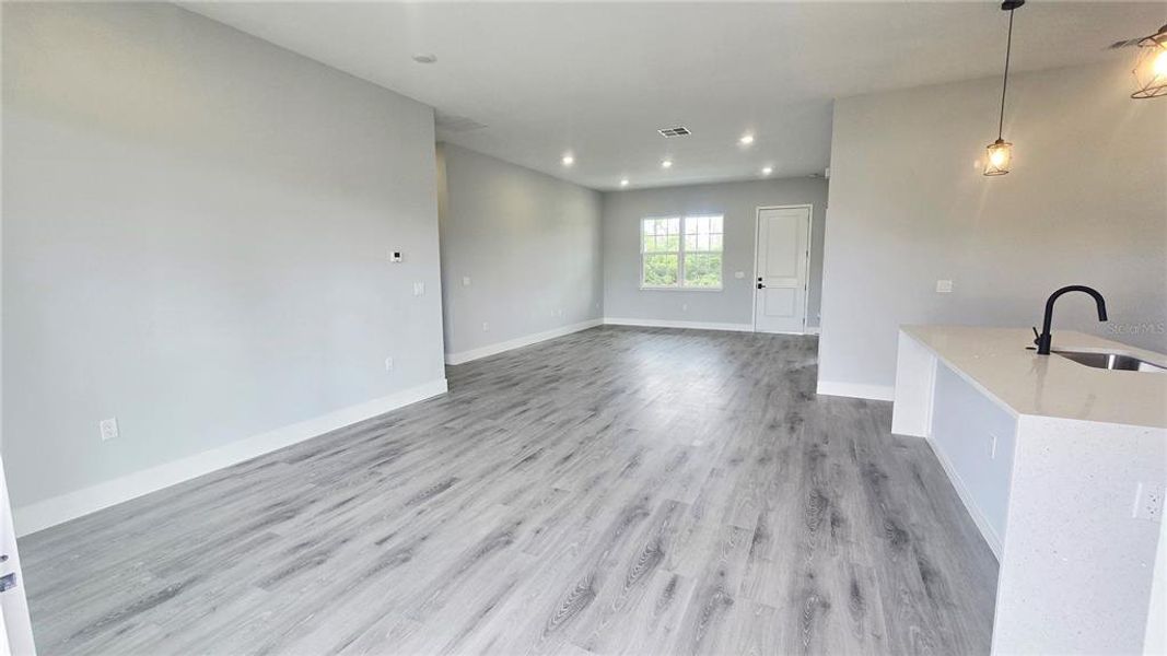 Spacious, unfurnished interior of a new home in , Ocala (Image 16).