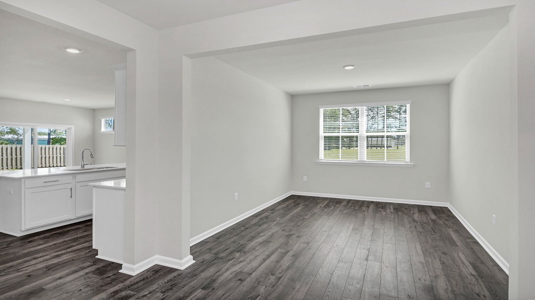 Spacious, unfurnished interior of a new home in Leatherstone, Blythewood (Image 13).
