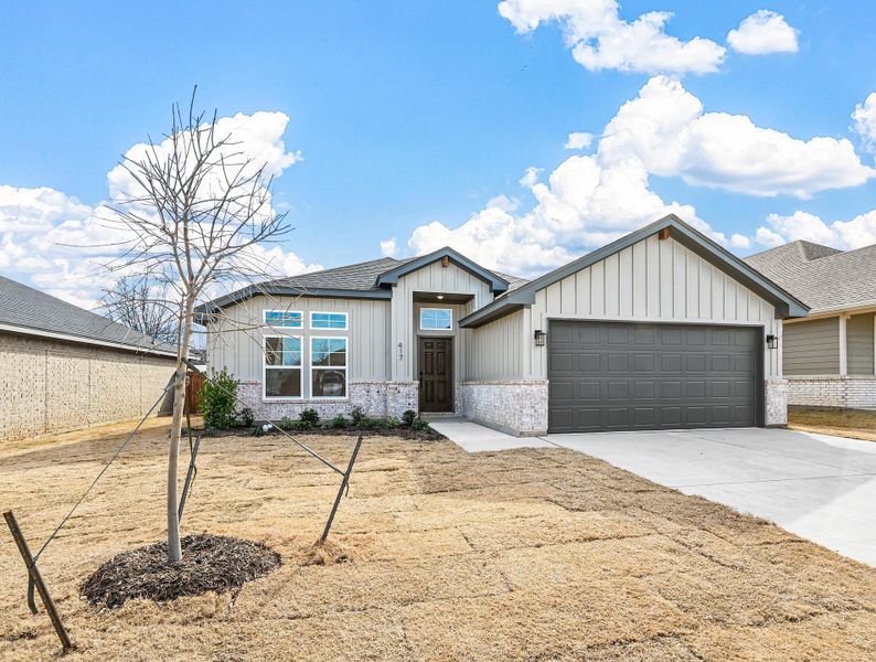 Representative exterior photo of a completed home built from the Hanover by Cheldan Homes in Craftsmen's Corner, Cleburne, TX (Image 22).