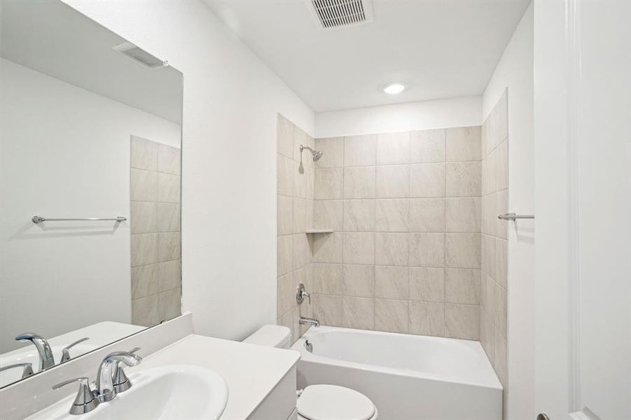 Photo is not of the actual home, but is an inspirational photo of builder’s model home and may depict options, furnishings, and/or decorator features that are not included. Photo is not of the actual home, but is an inspirational photo of builder’s model home and may depict options, furnishings, and/or decorator features that are not included.