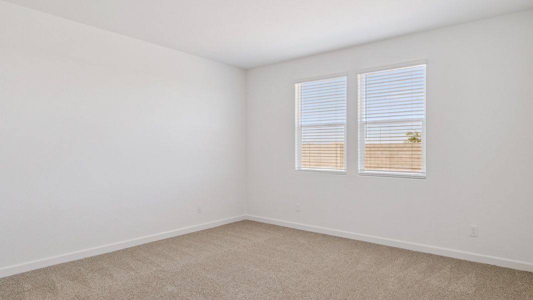 Spacious, unfurnished interior of a new home in Carlton Commons, Casa Grande (Image 16).
